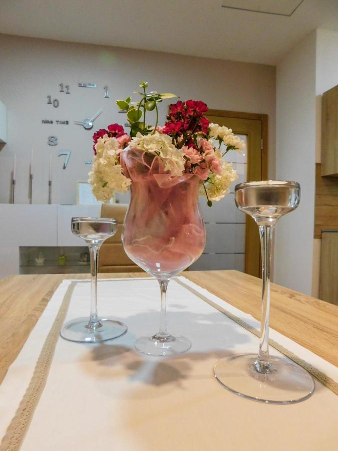 Apartman Lara Otočac Buitenkant foto
