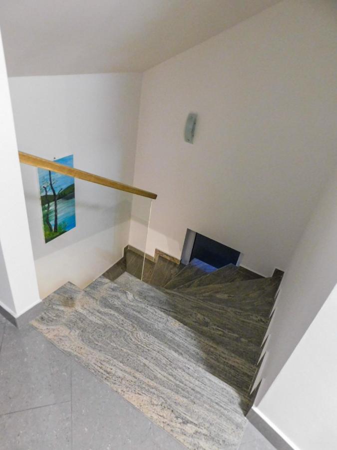 Apartman Lara Otočac Buitenkant foto